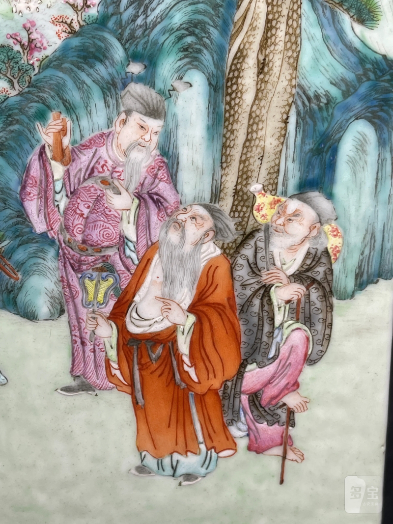清嘉庆 粉彩群仙祝寿纹琮式瓶 - 图6